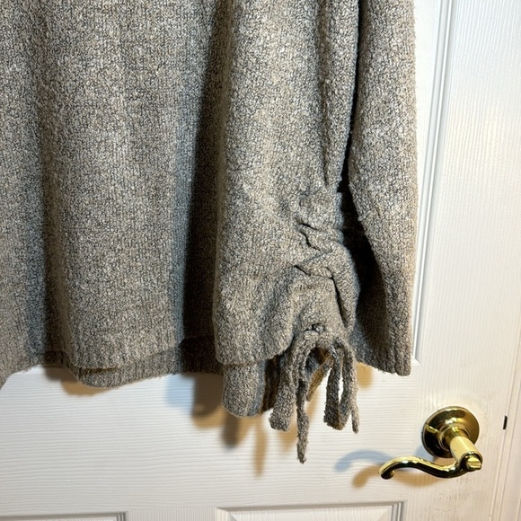 Leo & Nicole Tan Slouchy Coffey Side Ruched‎ Pullover, Cowl Neck Sweater 2XL NWT - Picture 3 of 11